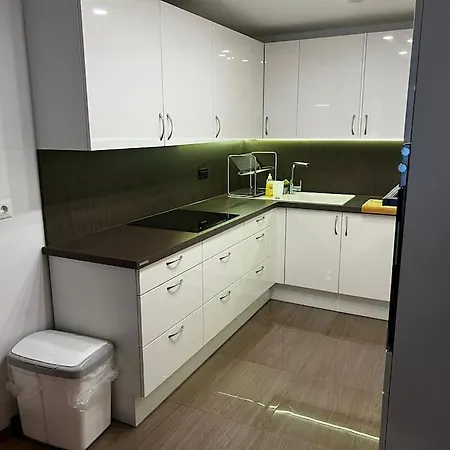 Apartman Porec, Tolle 3 Zi-whg, Sehr Zentral, Zustand! Mit Internet Und W-lan! Porec