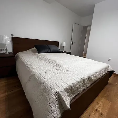 Apartman Porec, Tolle 3 Zi-whg, Sehr Zentral, Zustand! Mit Internet Und W-lan! *