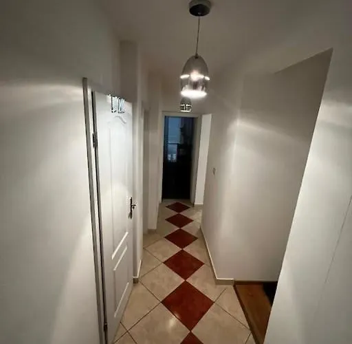 Porec, Tolle 3 Zi-whg, Sehr Zentral, Zustand! Mit Internet Und W-lan! Apartman *